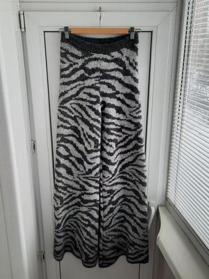 Брюки ZARA , р. S - M