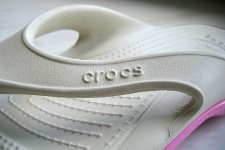 crocs_5.jpg