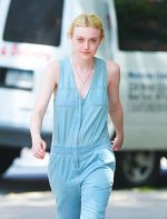 Dakota+Fanning+Dakota+Fanning+Set+Good+Girls+FFTi8sQ-FVEl.jpg