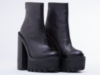 Jeffrey-Campbell-shoes-Mulder-(Black)-010606.jpg