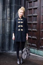 090205-salute-you-outside-wackerhau.jpg