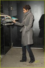 halle-berry-good-morning-america-05.jpg