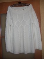 белый свитер.jpg