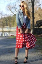 plaid skirt 026.jpg