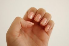 prinsesse-negle-neglelak-nail-polish-princess-lyserde-glimmer-glitter-shimmer-essie-deborah-lipp.jpg