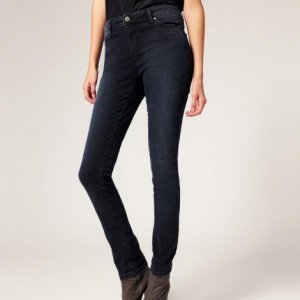 ASOS WHITE Washed Black Ultimate Skinny
http://www.asos.com/pgeproduct.aspx?iid=1171996
размер 12Uk (большемерят)
1000