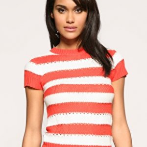 кофтейка Asos новая, 
маркировка UK8 (EUR 36, USA 4) наш 44 
цена 1000 руб