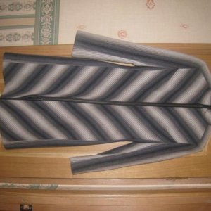 пальто VASSA на весну или осень, ворот стойкой, молния отделана кожей. состав: шерсть 79%, нейлон 20%, эластан 1%
р-р 42-44 
Цена 2000 руб