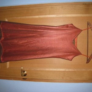 платье-сарафан, рыжее, р-р 44. цена 500 руб б/у 1 раз