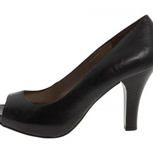 Шикарные туфли на высоком каблуке c говорящим названием Glamour от Fergie (Black Eyed Peas)

Цена: 1200 руб
Цвет: Black
Размер: 7.5 US (по стельке 24,