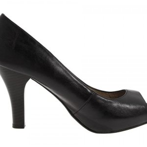 Шикарные туфли на высоком каблуке c говорящим названием Glamour от Fergie (Black Eyed Peas)

Цена: 1200 руб
Цвет: Black
Размер: 7.5 US (по стельке 24,