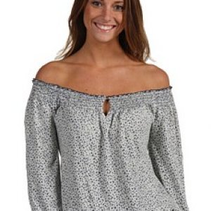 Туника от Lucky Brand

Цена: 1550 руб.
Цвет: Blue Multi (очень-очень светлый, если рядом не класть белую вещь - выглядит как белый)
Размер: L (12-14)
