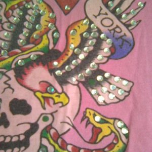 Ed Hardy оригинал.бу недолго. состоние на 5-, отпали только несколько стразинок. Размер S/ Цена 500