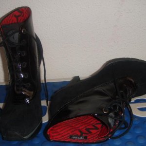 DKNY boot