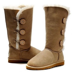 UGG 2873 02