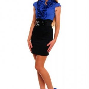 Очень красивое платье 
Цвет яркий, как на фото
На бирке ХС, но на С хорошо сидит
Хлопок. Приятная к телу.
550 рублей