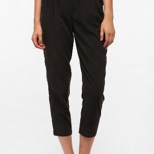 новые брюки urbanoutfitters (US6) 1000р.
http://www.urbanoutfitters.com/urban/catalog/productdetail.jsp?isProduct=product&color=001&navAction=jump&par