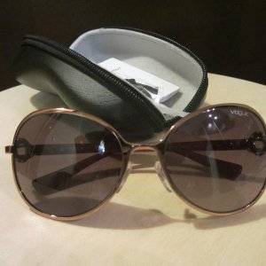 Vogue Round Light Pink Sunglasses