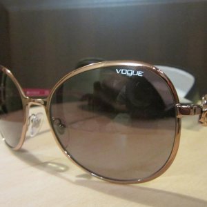 Vogue Round Light Pink Sunglasses