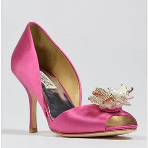 CLARISSA ORNAMENT BRIDAL SHOES by Badgley Mischka(ОРИГИНАЛ)!!! Это шакарные туфли украшенные блистающим цветком со стразами, которые будут выглядеть и