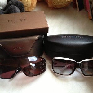 LOEWE очки(слева, коричневые). новые,мерились только. Обмен. 2000