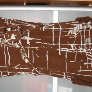 Очень красивое платье из Англии, размер XS, длина 86 см, одето всего 1 раз состояние нового
500 руб