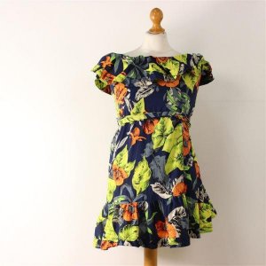 Очень красивое платье French Connection FCUK, размер 8UK/S
Свободного кроя с поясом,  покупала в Лондоне (новое стоило 96 фунтов), одевала 4 раза в от