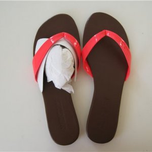 GN-260-363 Cropped thong sandal h29-neon pink  (розовые) polyurethan 8 (на 25 см самое оно), в реальности очень яркие.