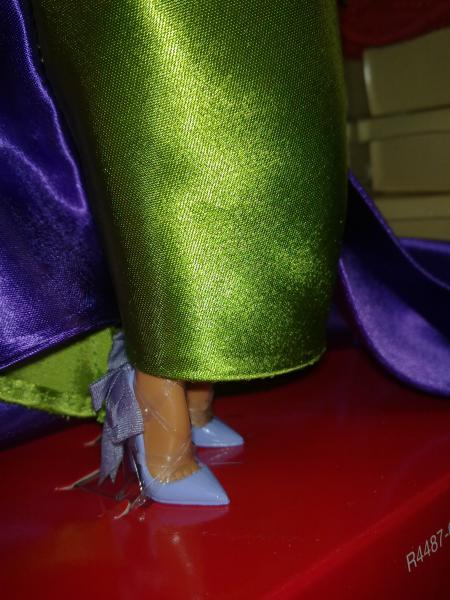 BARBIE CHRISTIAN LOUBOUTIN ANEMONE 3RD IN SERIES
2010
Gold Label