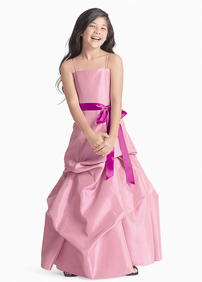 Big Size Boat Collar Flower Girl Dress
Wholesale цена：US$ 82.67 
http://wholesale-dress.net/goods-1102284-Big-Size-Boat-Collar-Flower-Girl-Dress.html