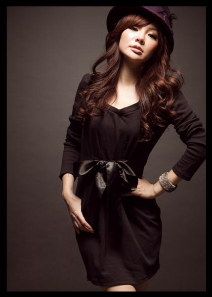 Fashion V Neck Belt Dress Coffee