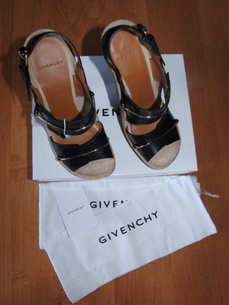 Givenchy, 37,5, 5600 руб.