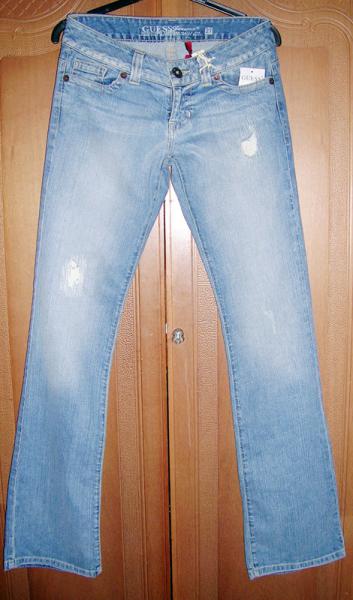 Guess size27
Bootcut, lowrise, slim fit
Дл. 88см (35дюймов), полуОБ 48см, полуОП 42, пройма с поясом 51 (без пояса 42).
Продажа, с MjrStok новые