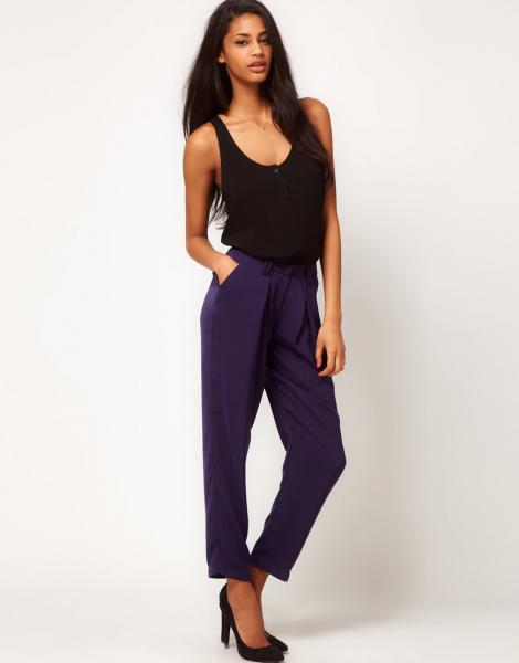 новые брюки ASOS, очень красивый цвет  
UK8-800р.
http://www.asos.com//ASOS/ASOS-Soft-Peg-Trousers-With-Pleat-Detail/Prod/pgeproduct.aspx?iid=2220521