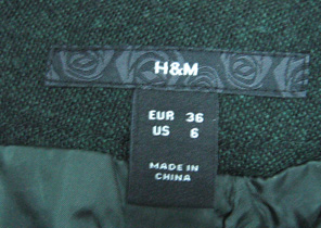 Продаю в Москве юбку H&M, НОВАЯ, не носилась, темно-зеленого цвета, размер EUR 36, состав: 50% шерсть, 50% вискоза, подкладка 100% полиэстер, на талии