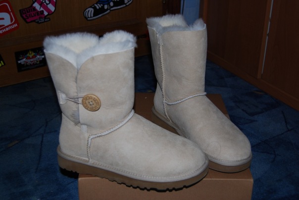 ugg с VS