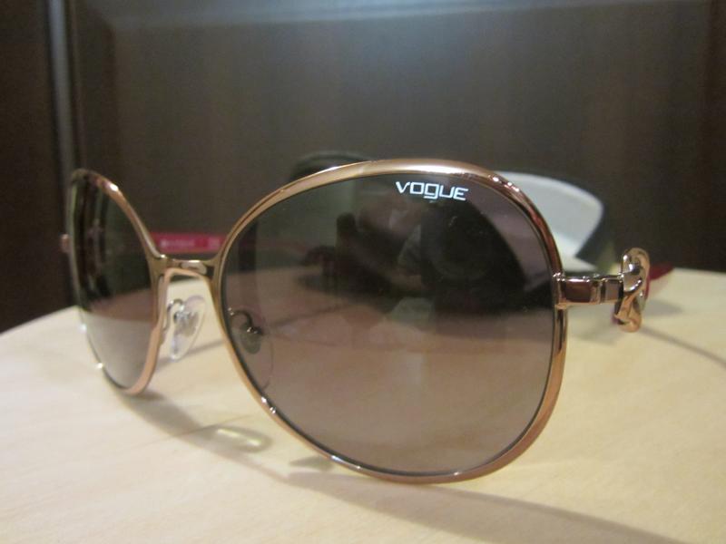 Vogue Round Light Pink Sunglasses