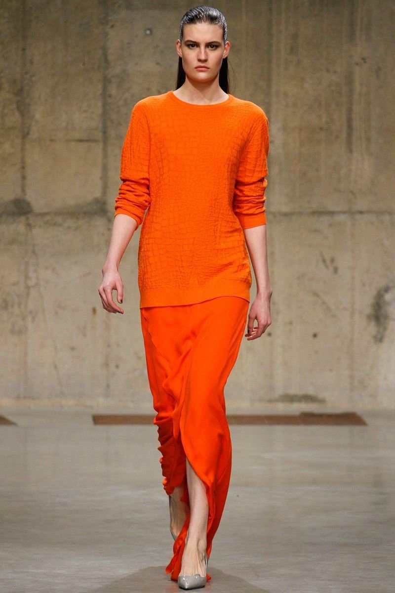 Оранжевая одежда