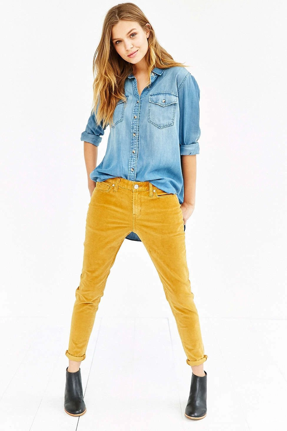 Горчичные джинсы. Брюки Urban Outfitters. Горчичные брюки. Джинсы желтые женские. Горчичные брюки женские.