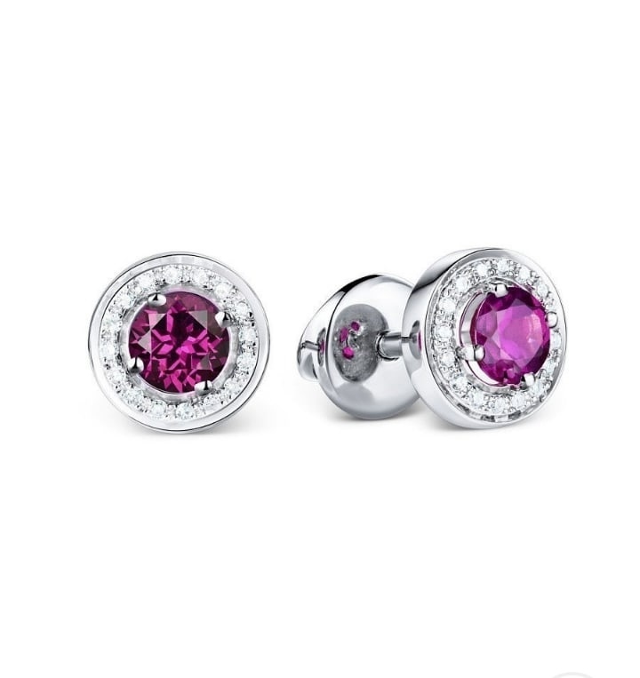 Серьги пусеты из белого золота 585 пробы с бриллиантами и родолитами.