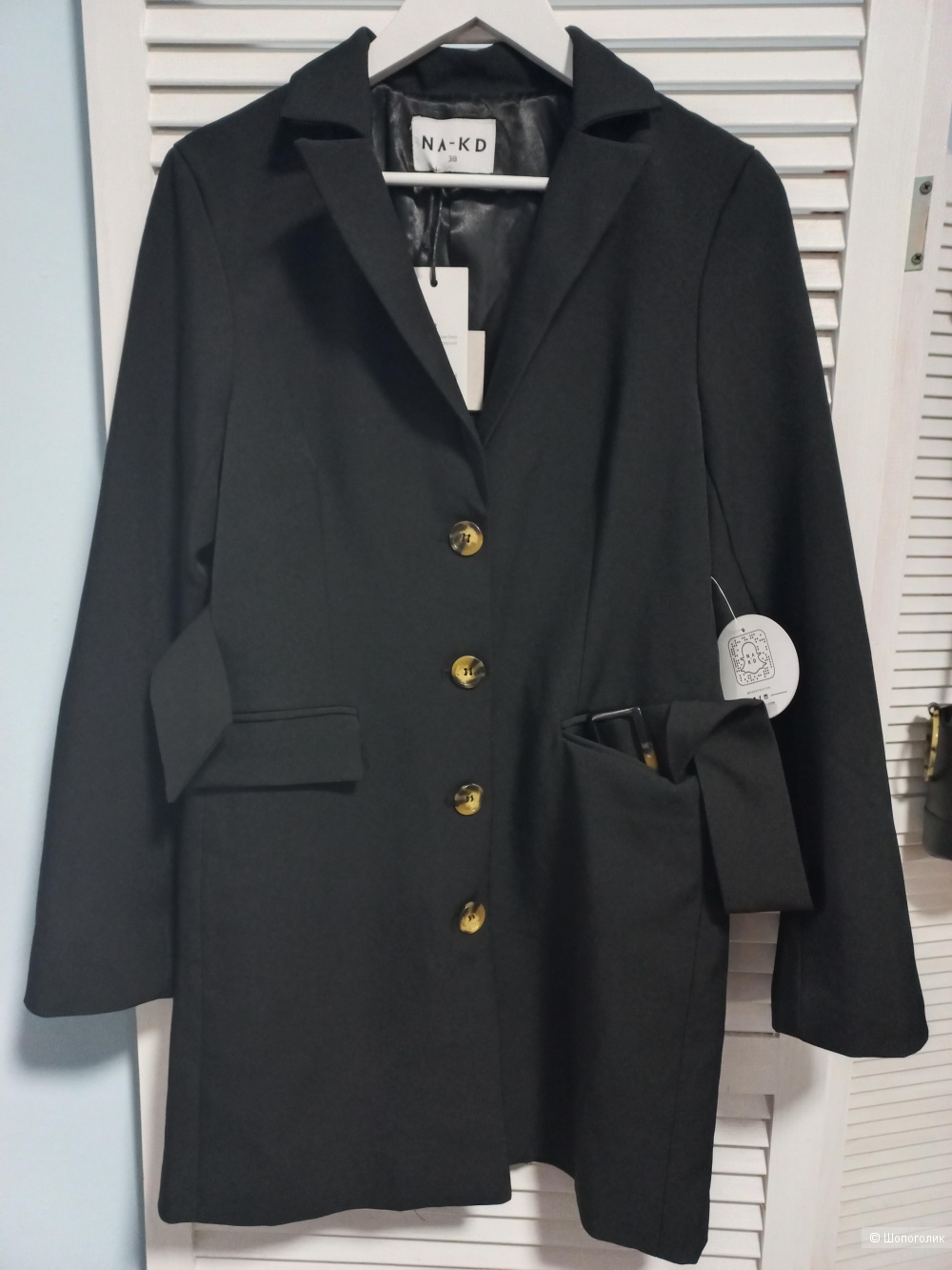 Жакет женский фирмы NA-KD р 38