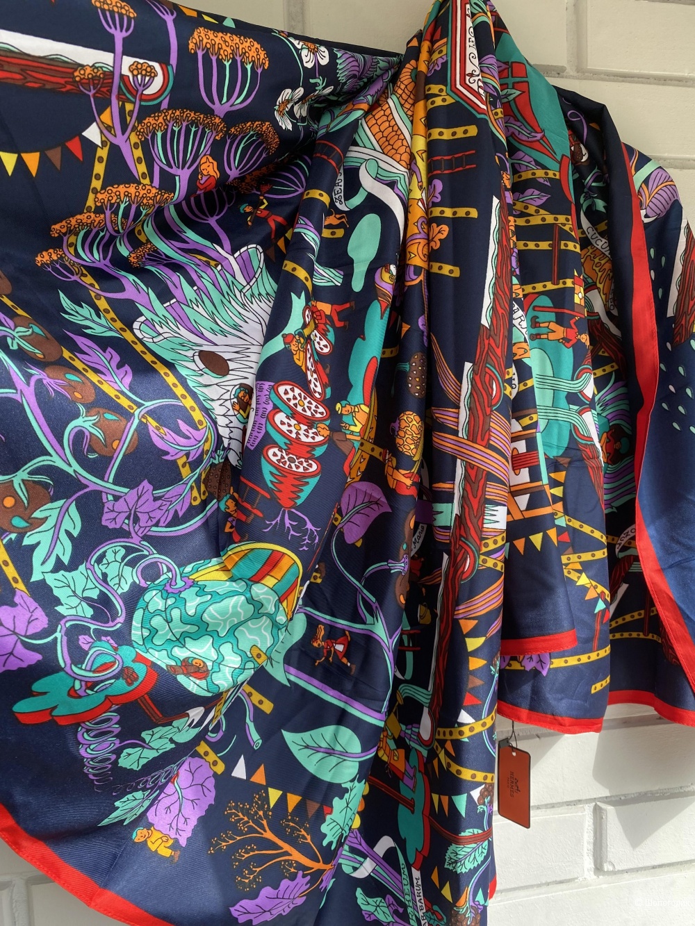 Платок в стиле  Hermes , 140*140