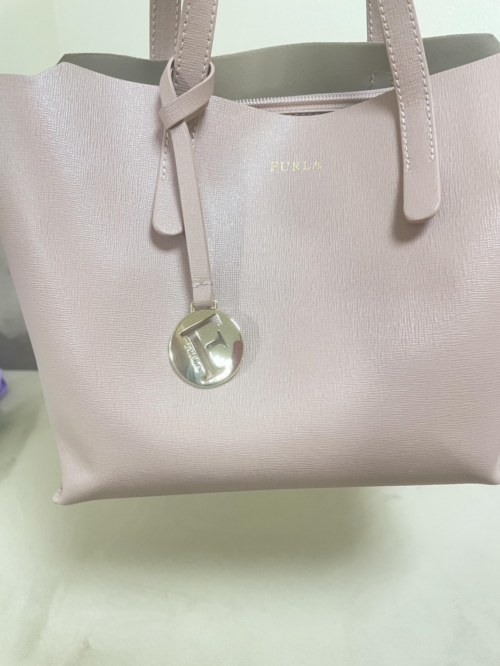 Сумка Furla нет Дефектов  цвет Пудра размер S