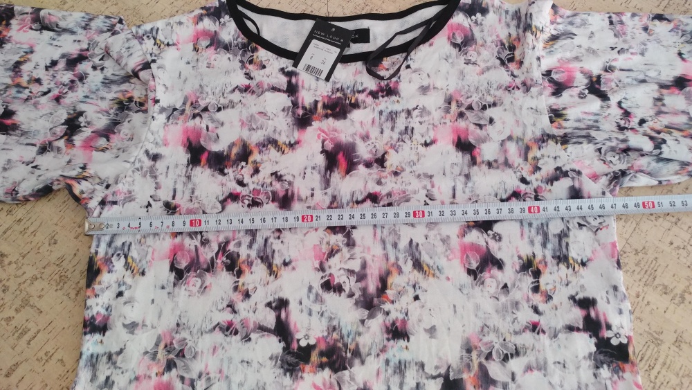 Футболка NEW LOOK р. S /М