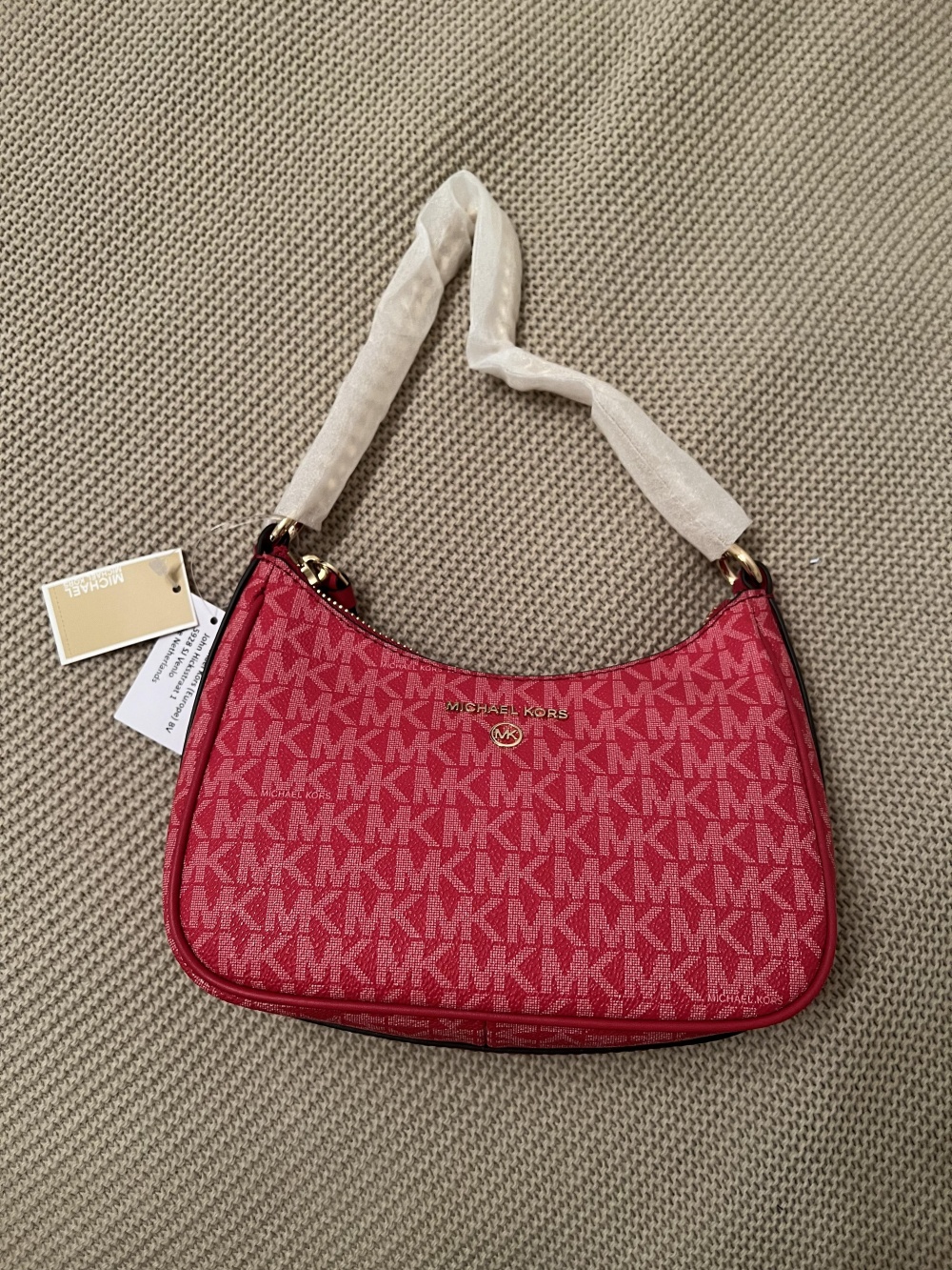 Сумка Michael kors jet set charm