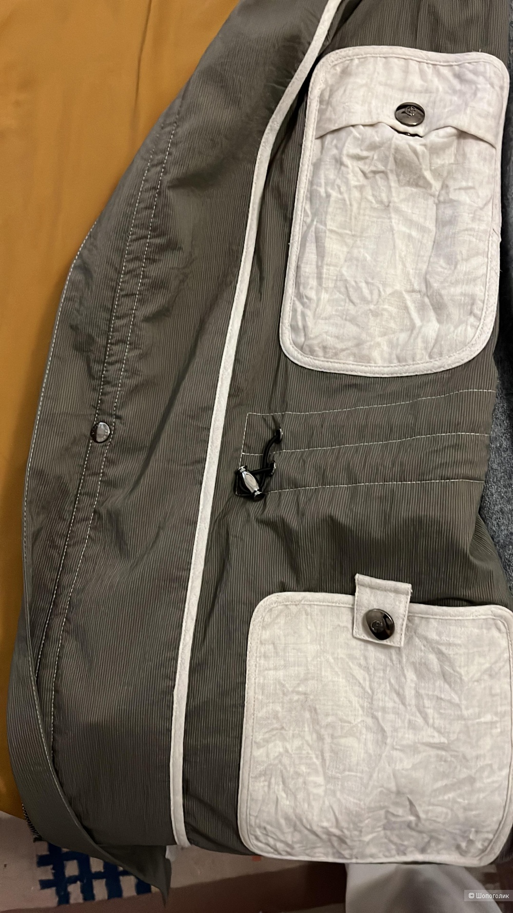 Тренч Giorgio Armani, р. 52