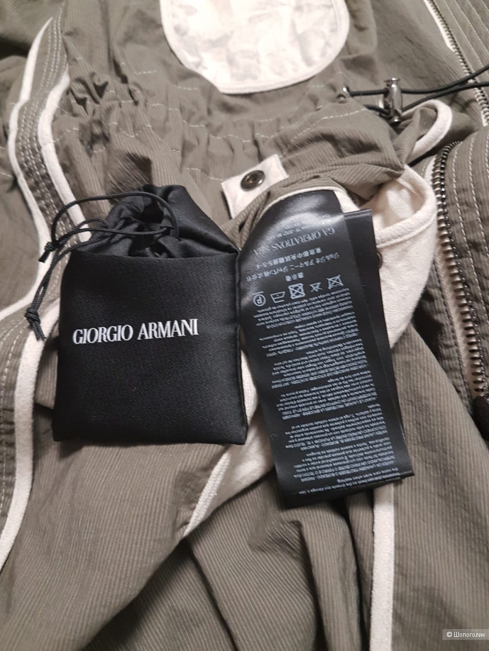 Тренч Giorgio Armani, р. 52