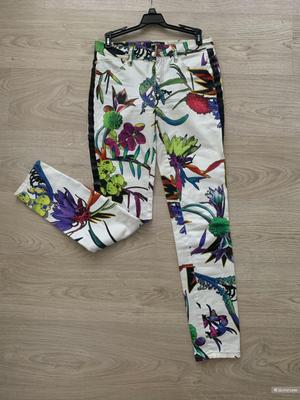 Джинсы Just Cavalli, 26