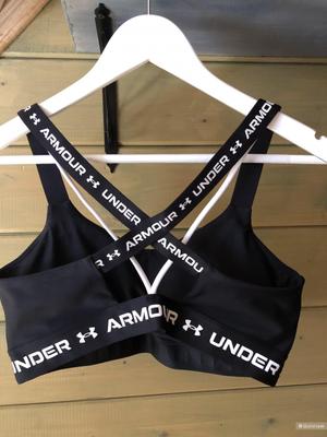 Спортивный топ Under Armour L.( М-L)