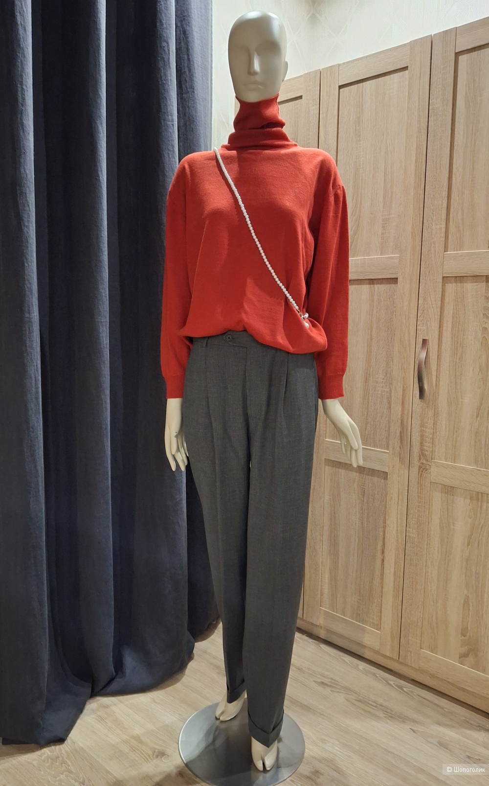 Шерстяные брюки Hugo Boss/48